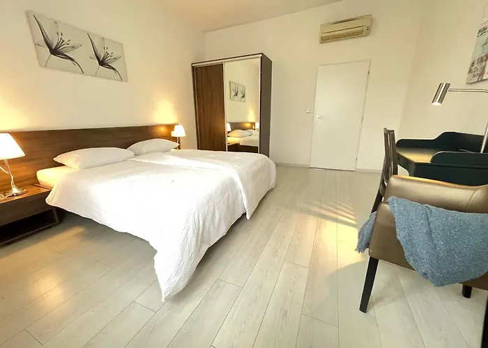 Self Check-in By Amber Apartment *