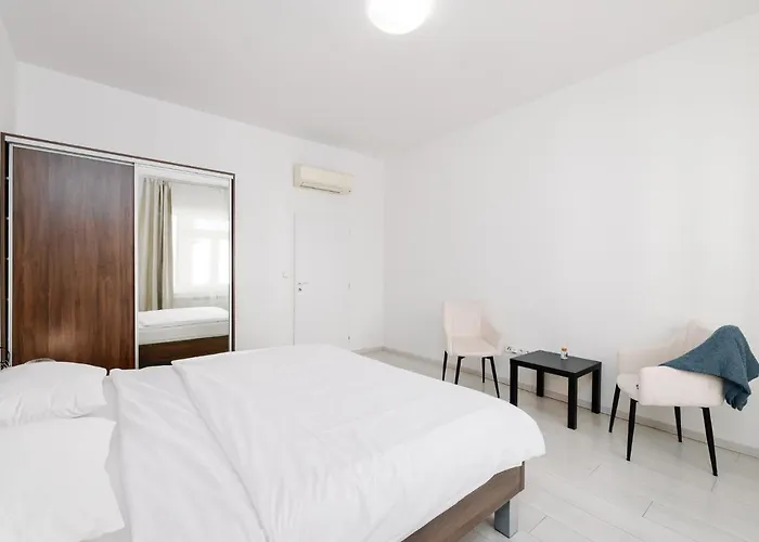 Self Check-in By Amber Apartment