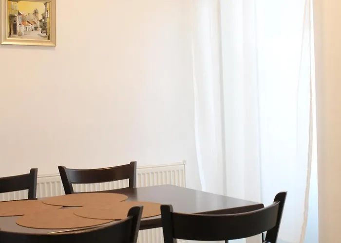 Apartment Self Check-in By Amber