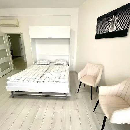 Self Check-in By Amber