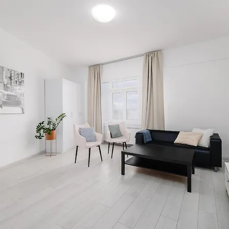 Self Check-in By Amber * Братислава